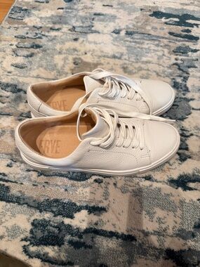 Frye White Leather Low-Top Sneakers